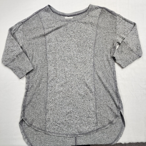 Womens Maurices Light Gray 3/4 Sleeve Sweater Size Small - Picture 1 of 5